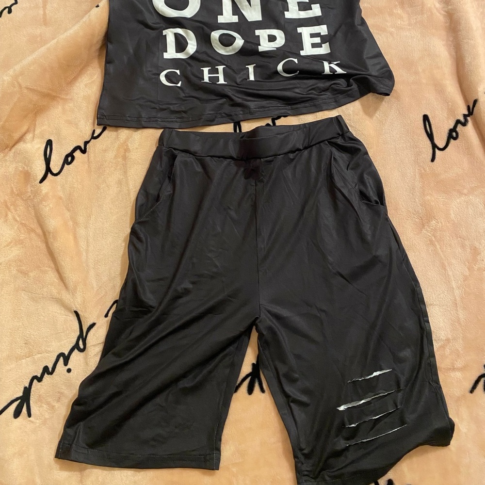 2 piece - Picture 2 of 2